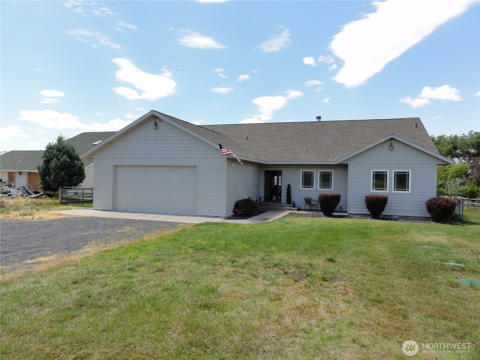 3862 Shorecrest Drive Property Photo 1