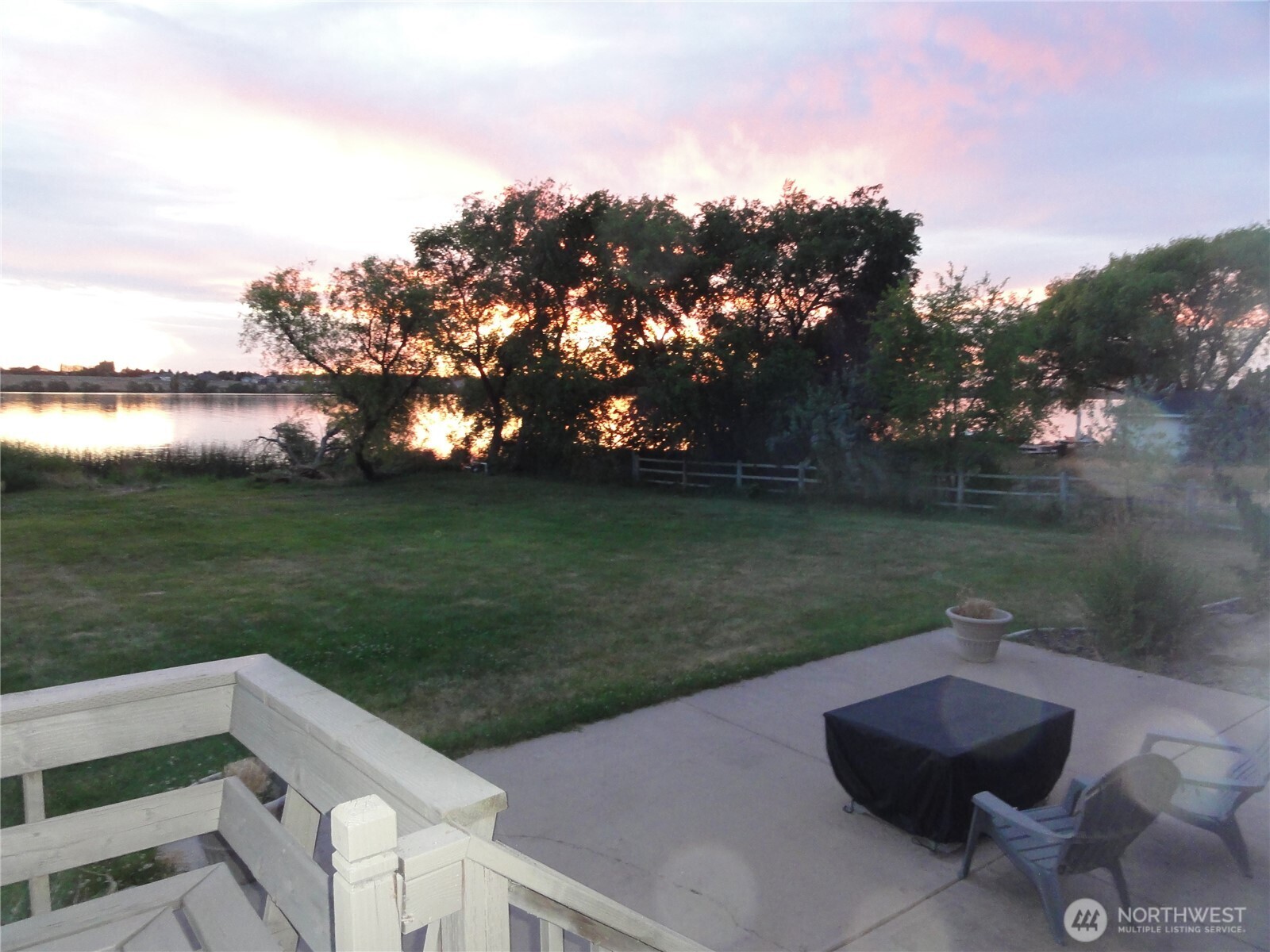 3862 Shorecrest Drive Property Photo 13