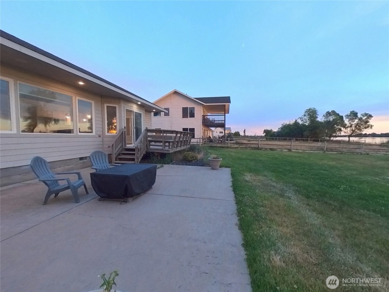 3862 Shorecrest Drive Property Photo 16