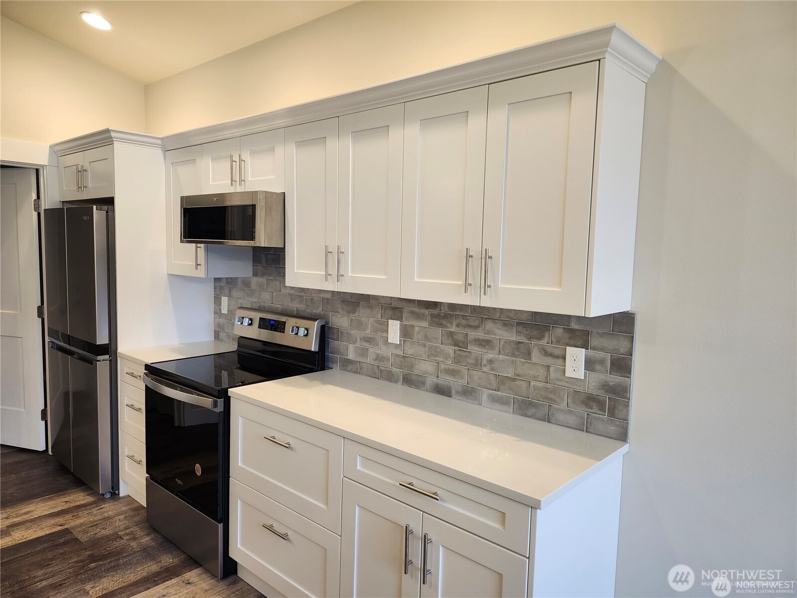 508 Makah Avenue Property Photo 9