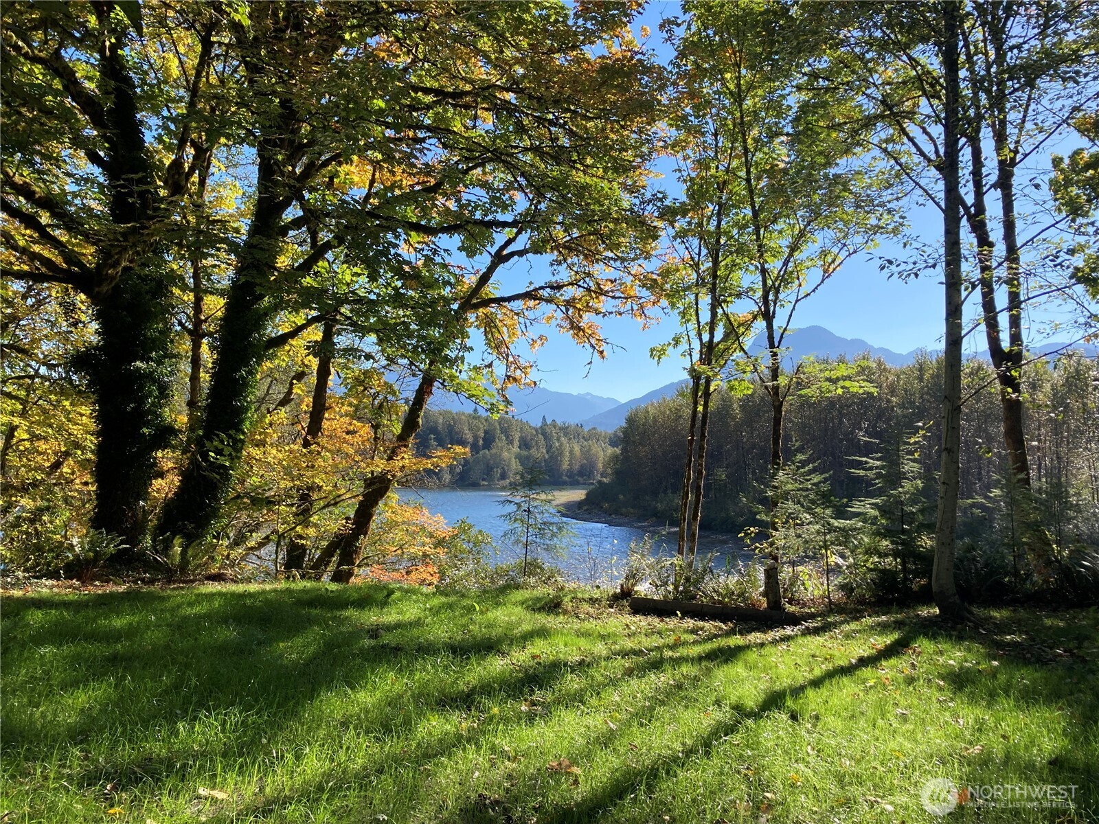 10909 State Route 530 Property Photo 1