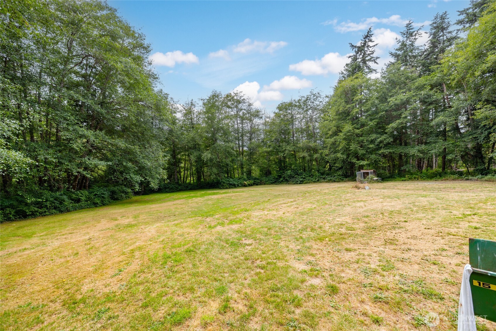 7846 Bailey Road Property Photo 10