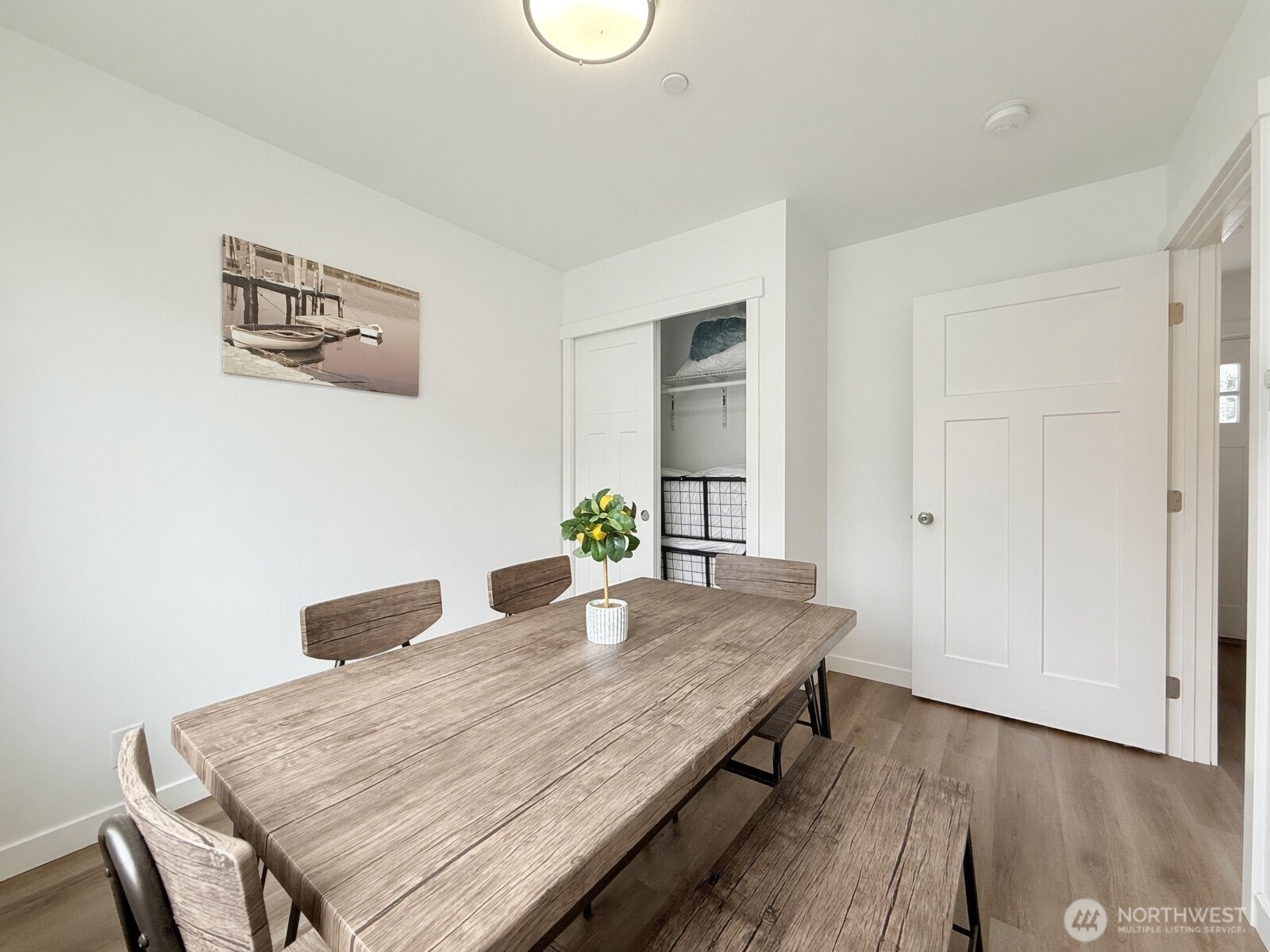 890 Magellan Avenue 5 Property Photo 3