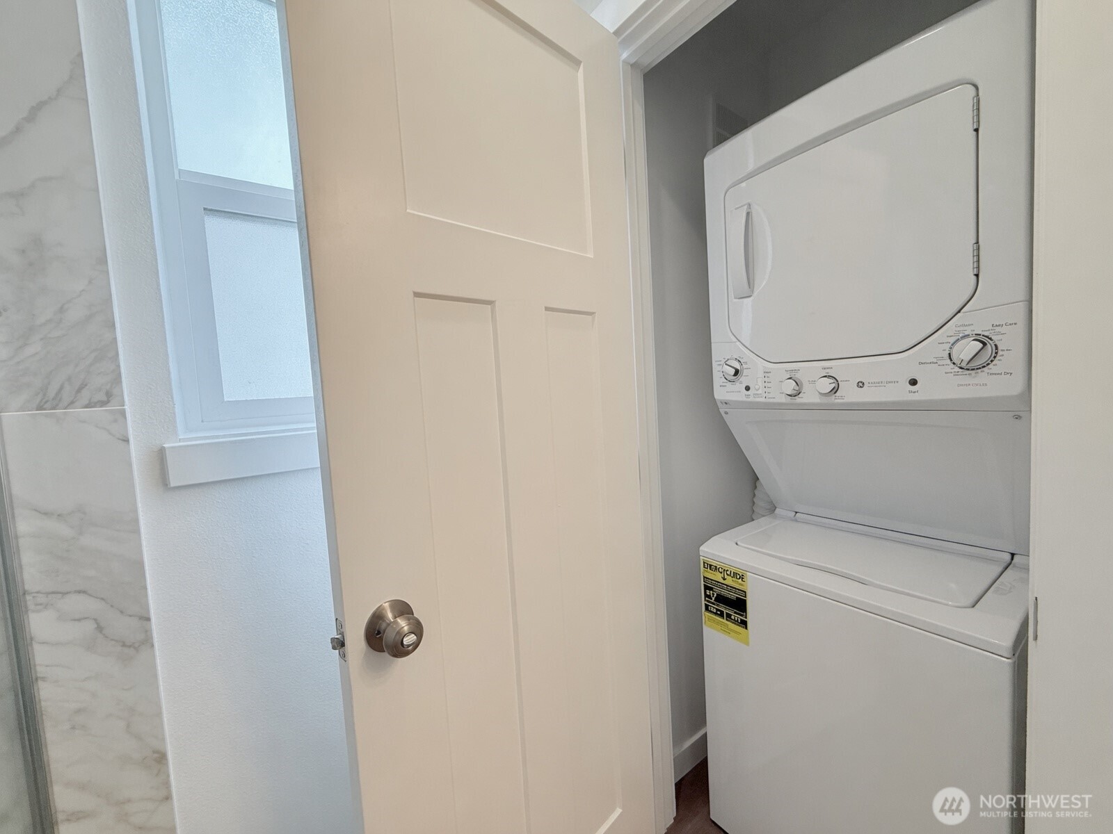 890 Magellan Avenue 5 Property Photo 12