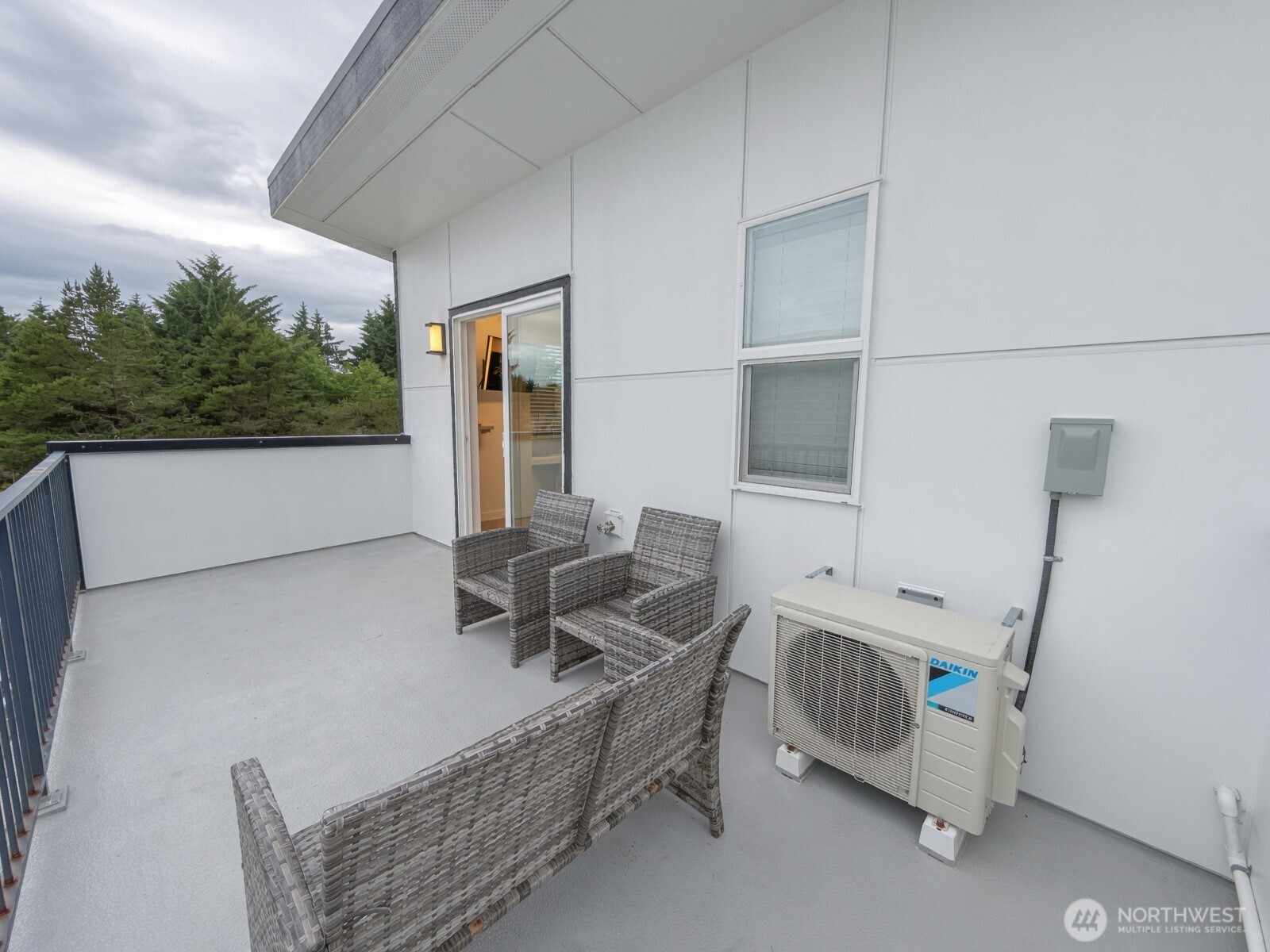 890 Magellan Avenue 5 Property Photo 18