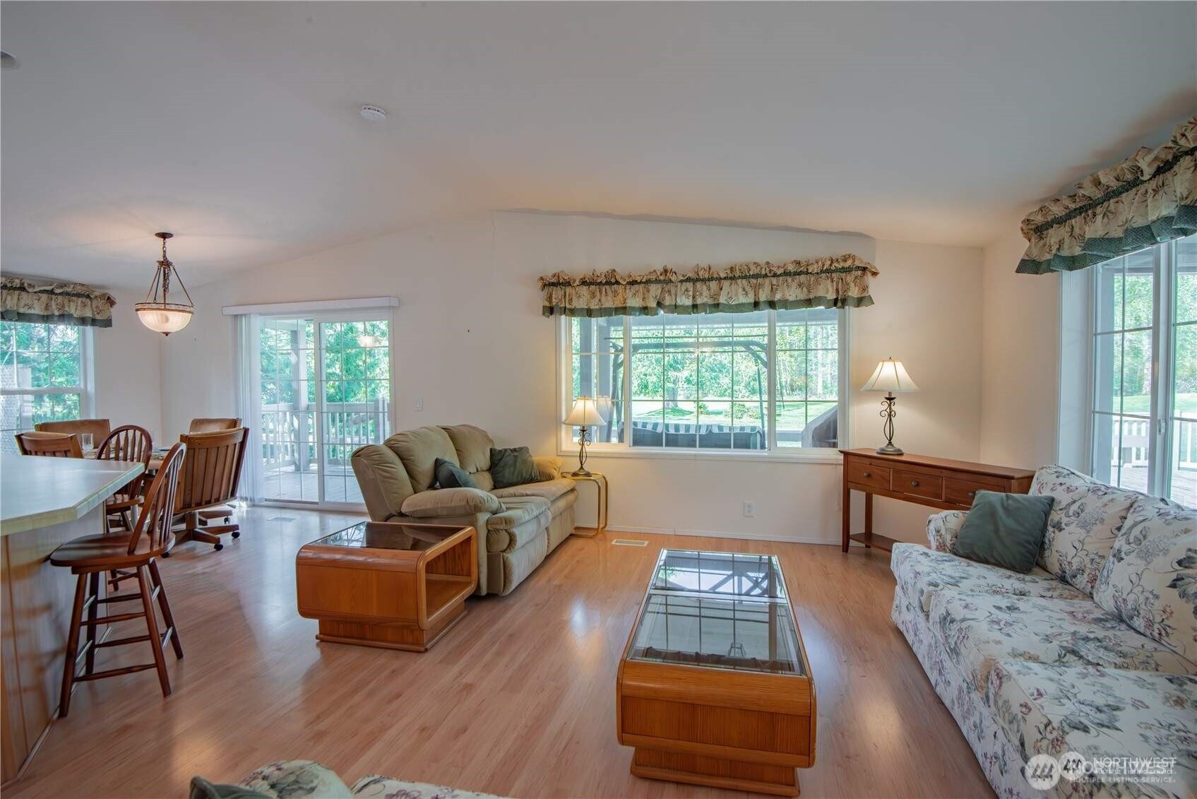 70 N Fairway Drive Property Photo 12