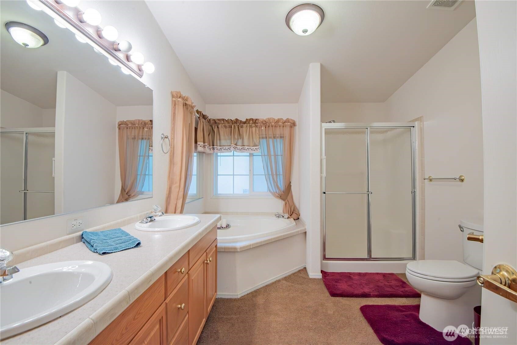70 N Fairway Drive Property Photo 18