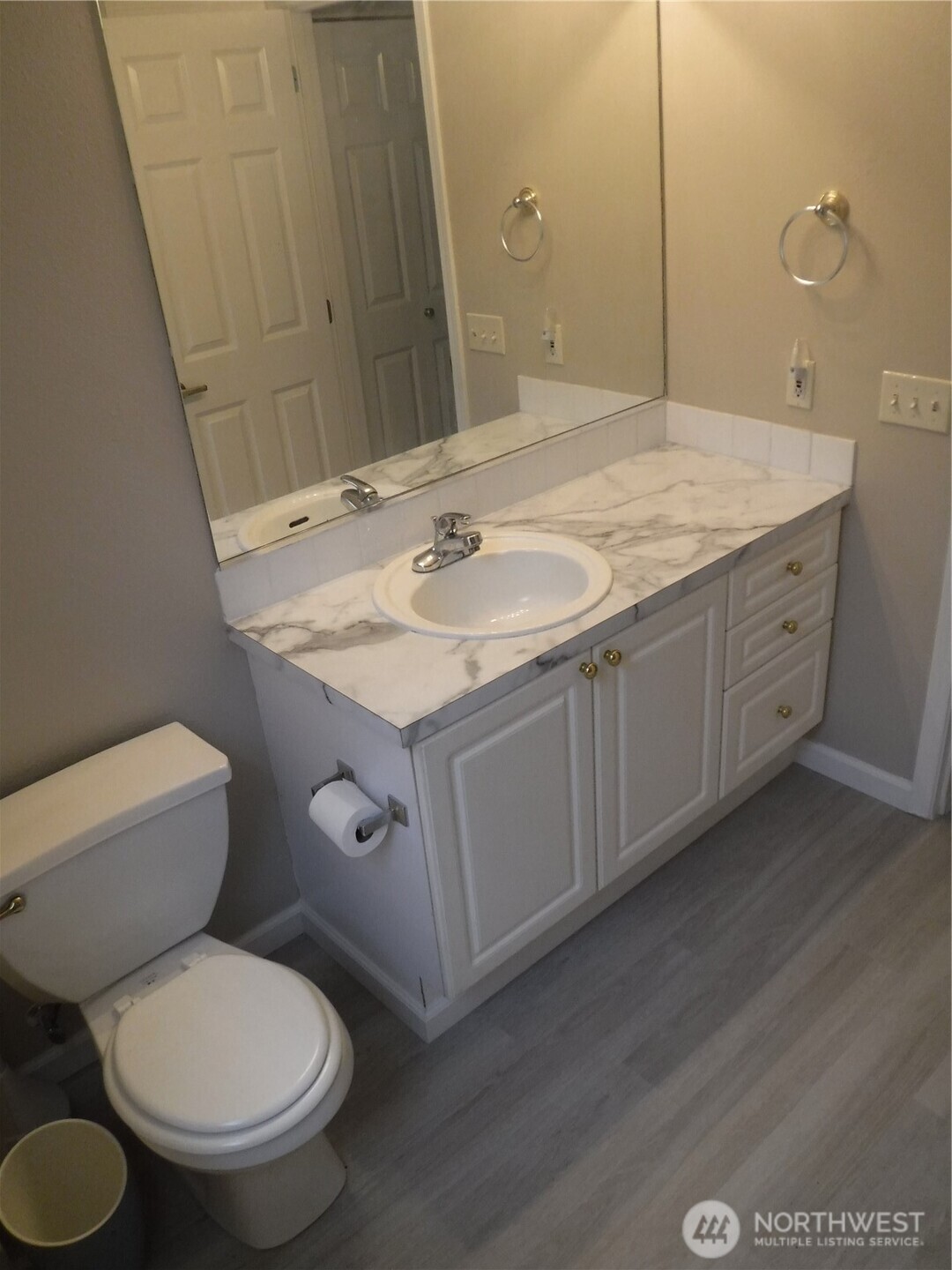 12712 Admiralty Way D303 Property Photo 5