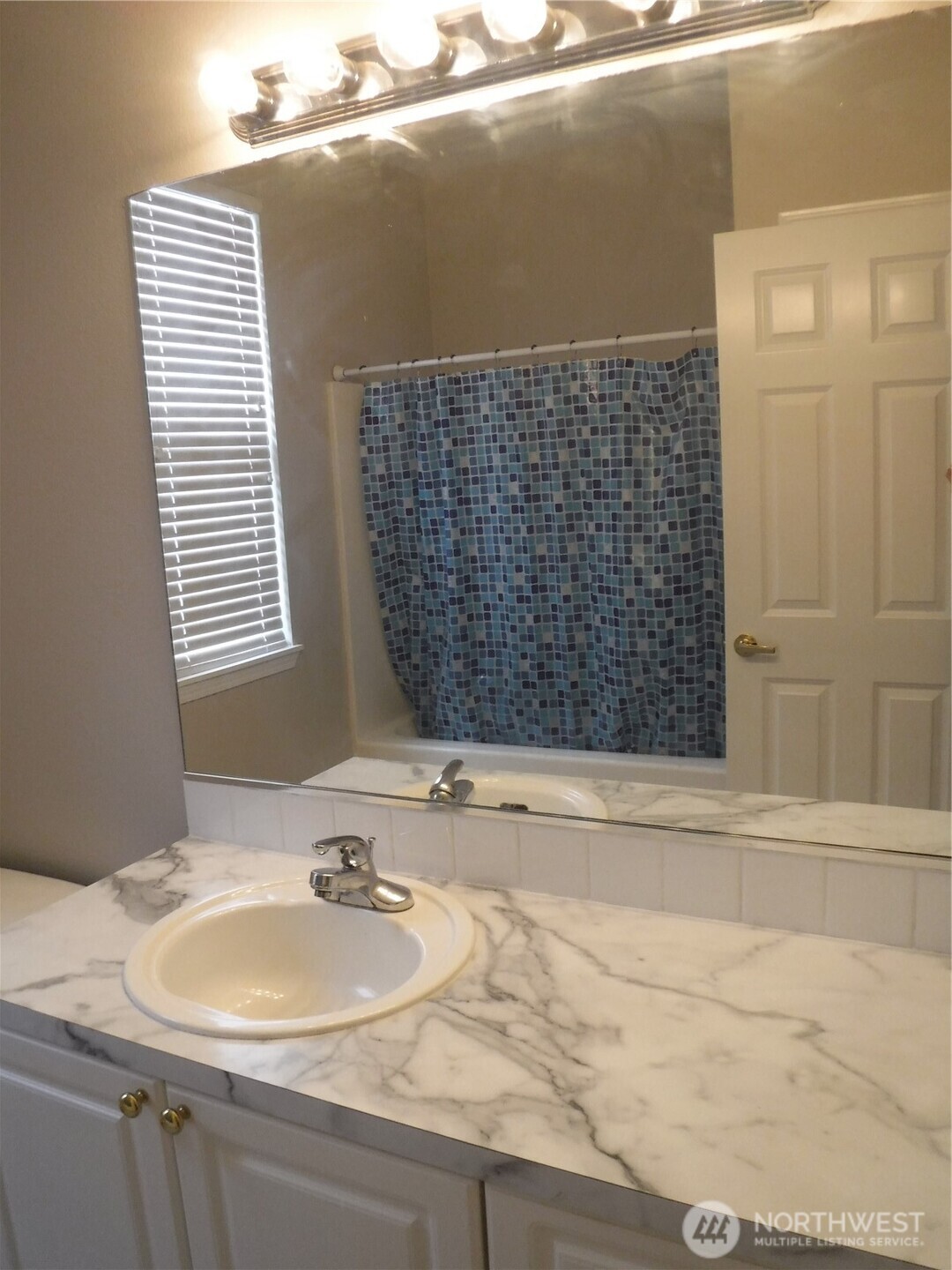12712 Admiralty Way D303 Property Photo 6