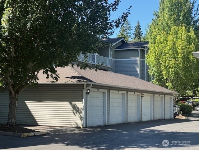12712 Admiralty Way D303 Property Photo 11