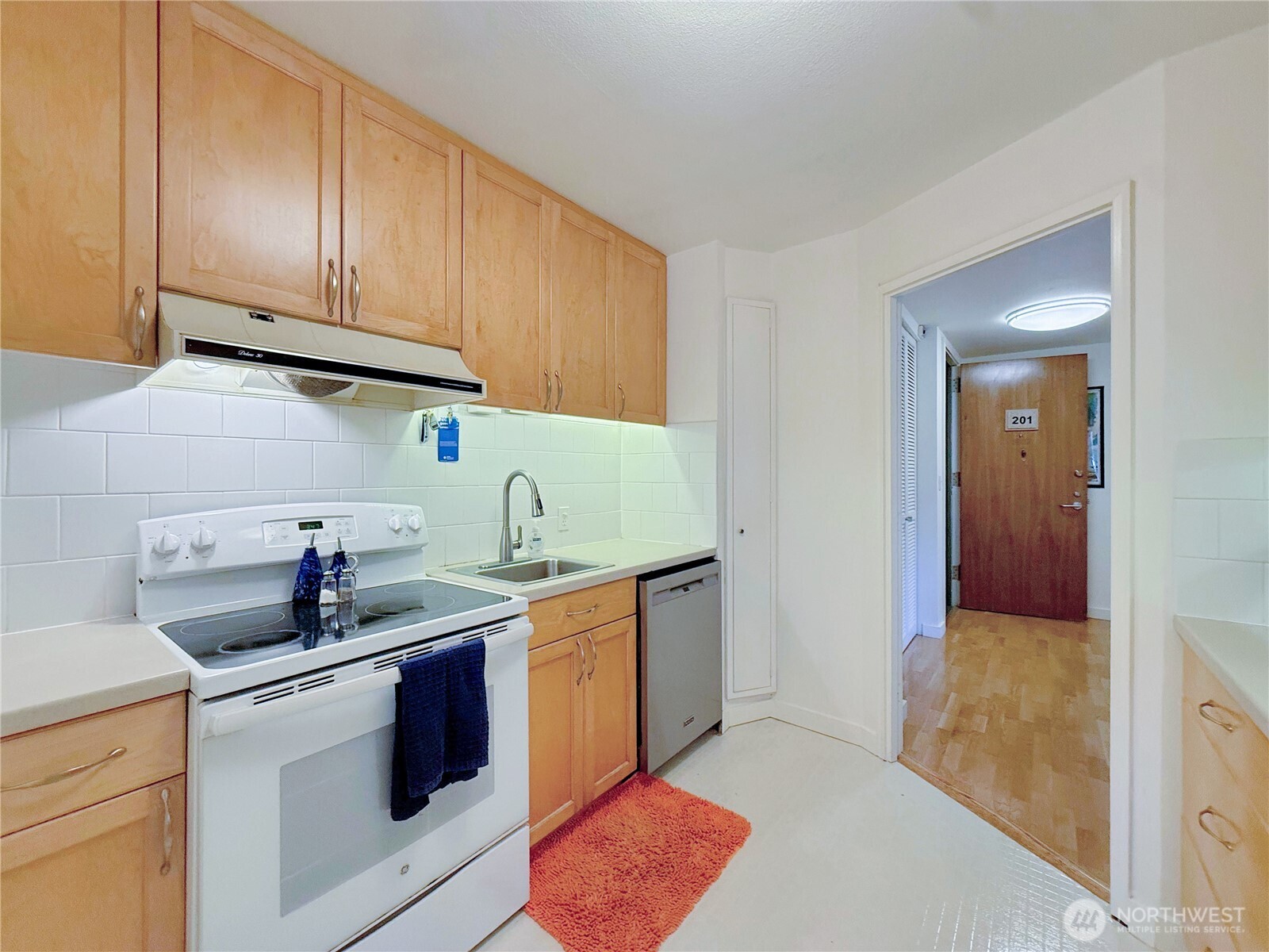 521 5th Avenue 201 Property Photo 15