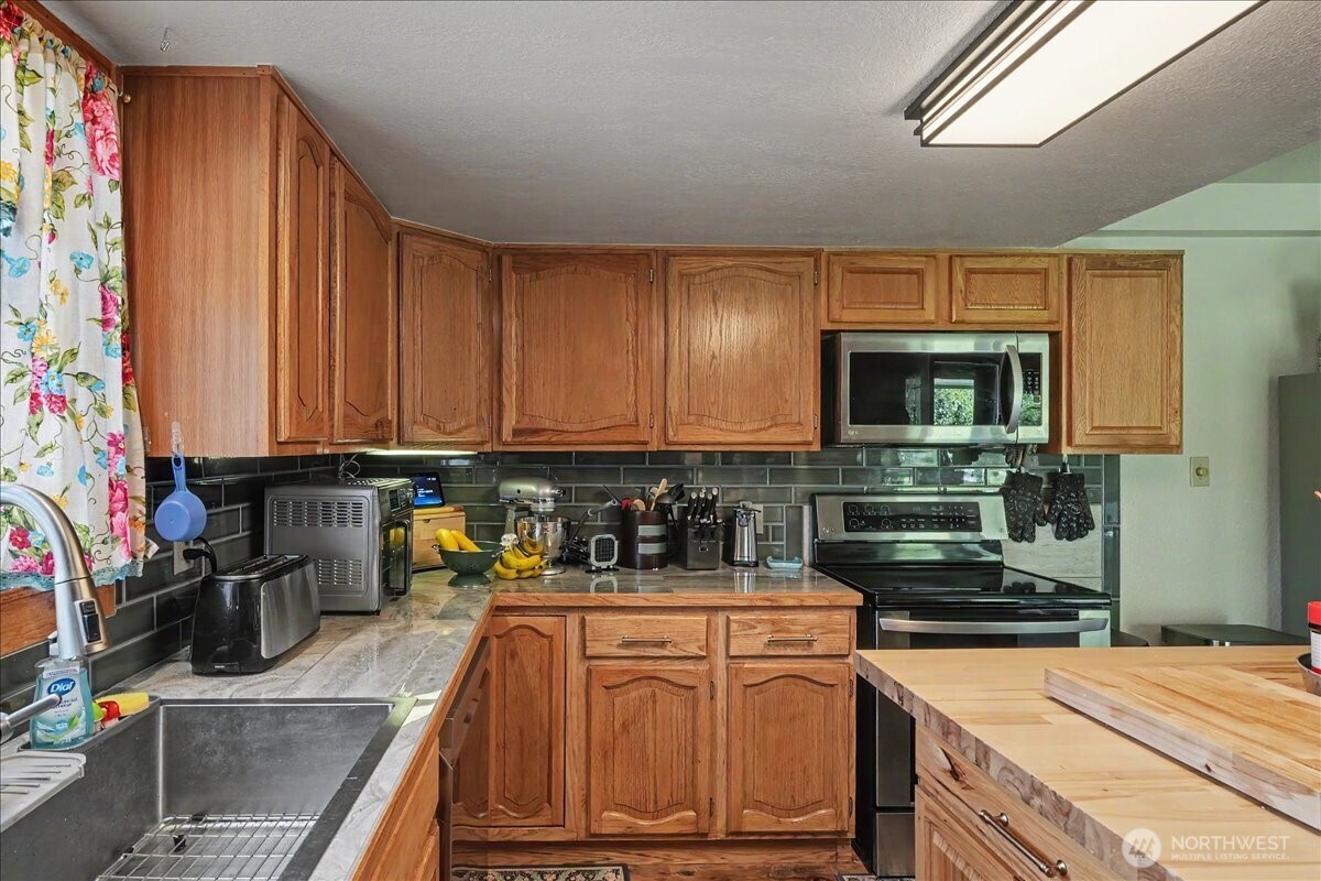 1571 Mission Creek Road Property Photo 6