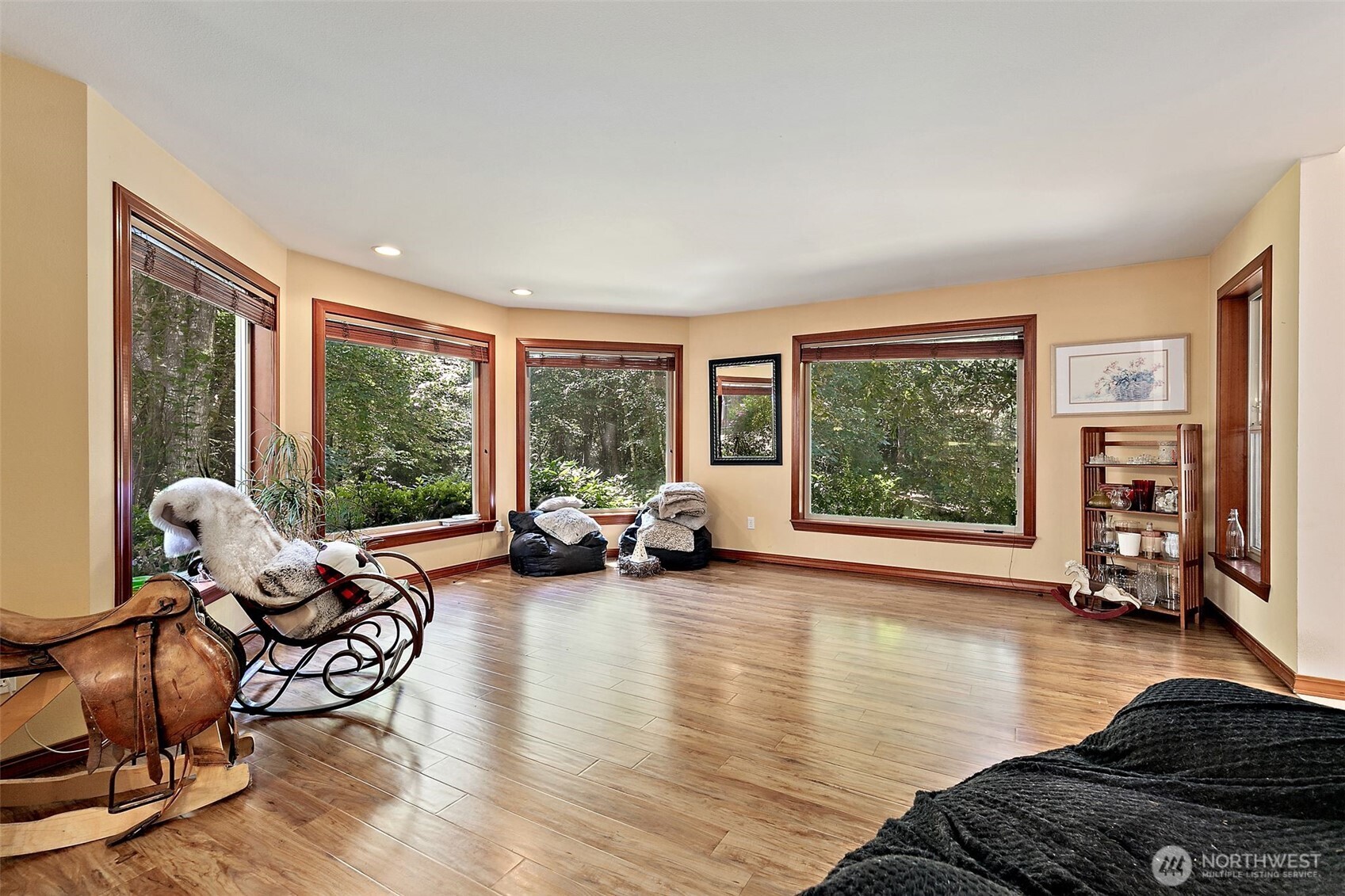 15711 28th Avenue Property Photo 4