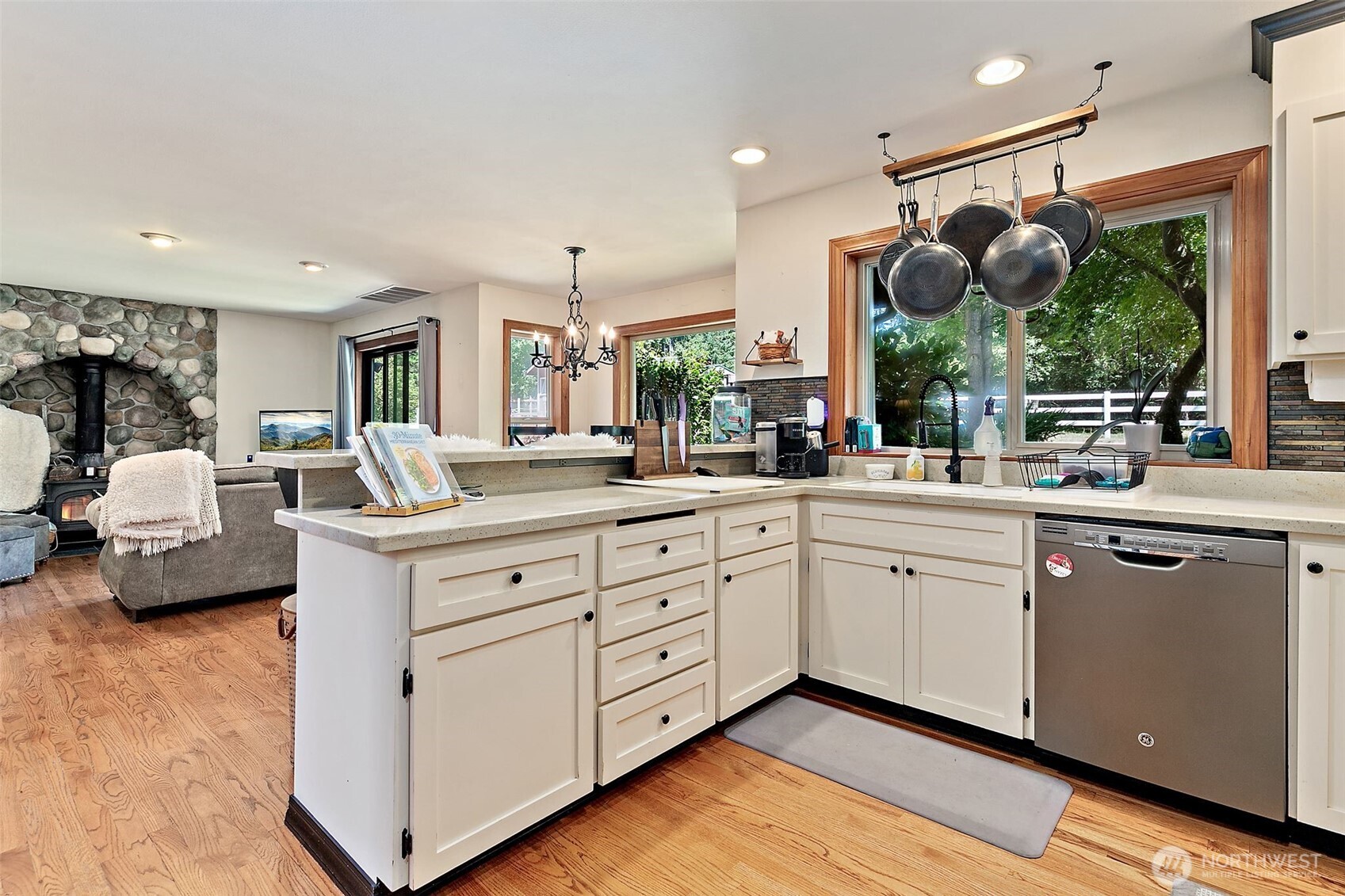 15711 28th Avenue Property Photo 7