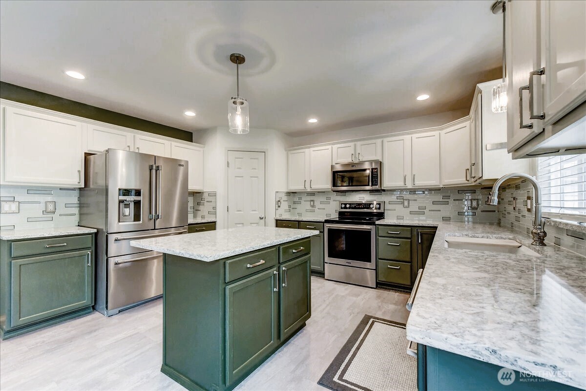 1523 151st Street Property Photo 6