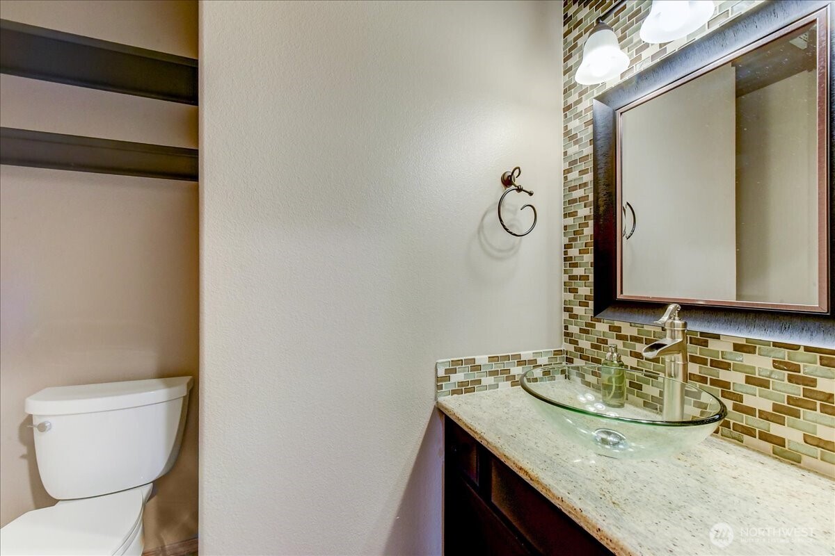 1523 151st Street Property Photo 12
