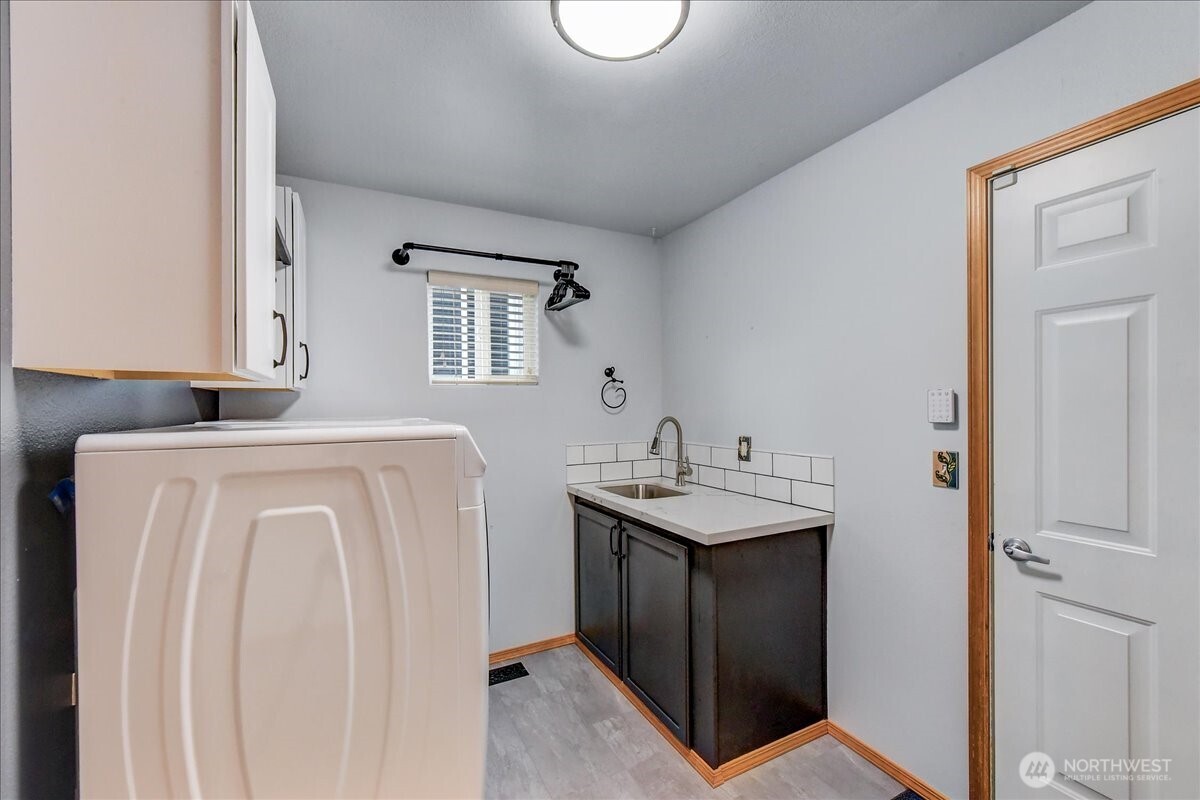 1523 151st Street Property Photo 22
