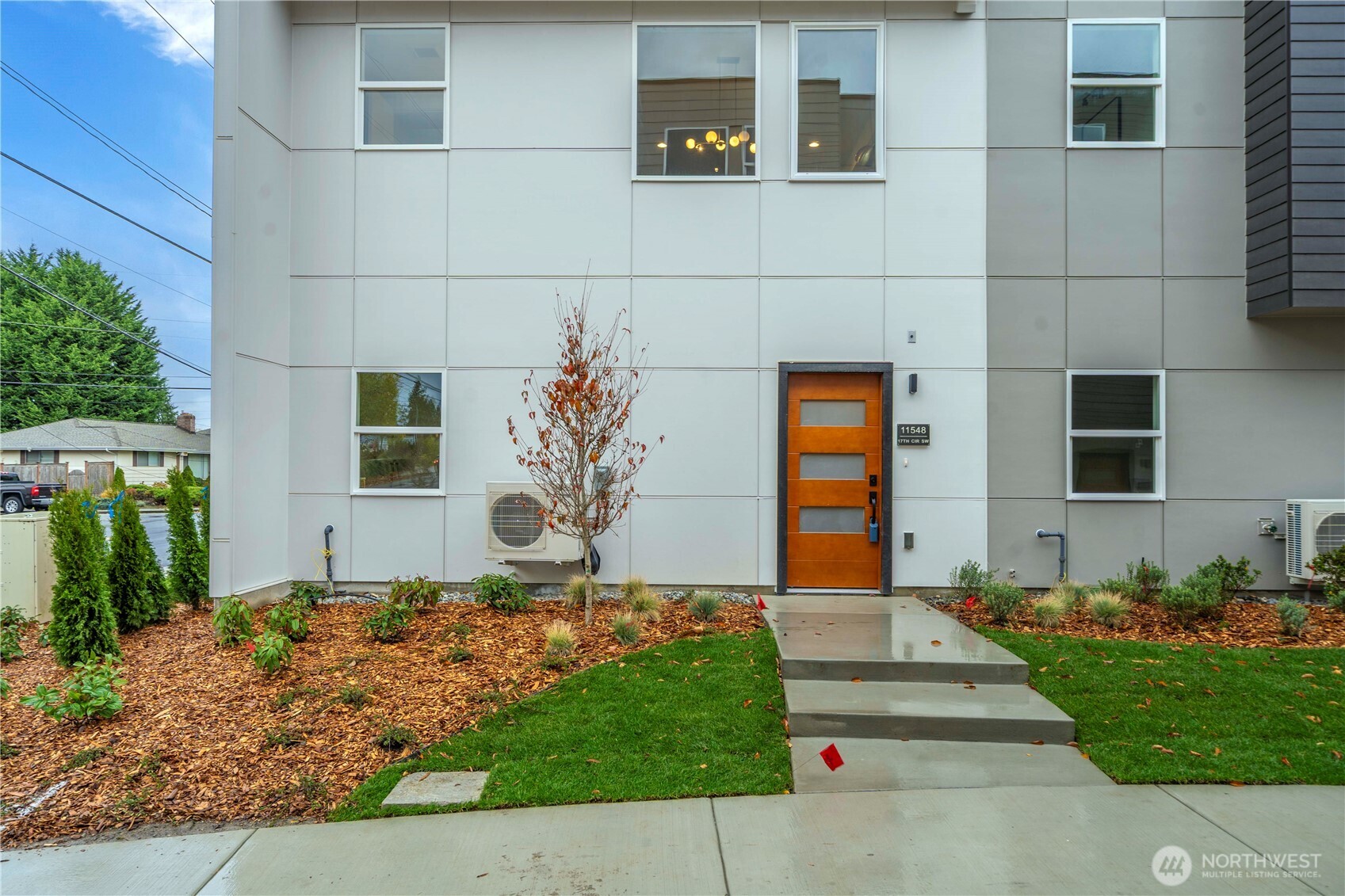 11548 17th Circle Property Photo 3