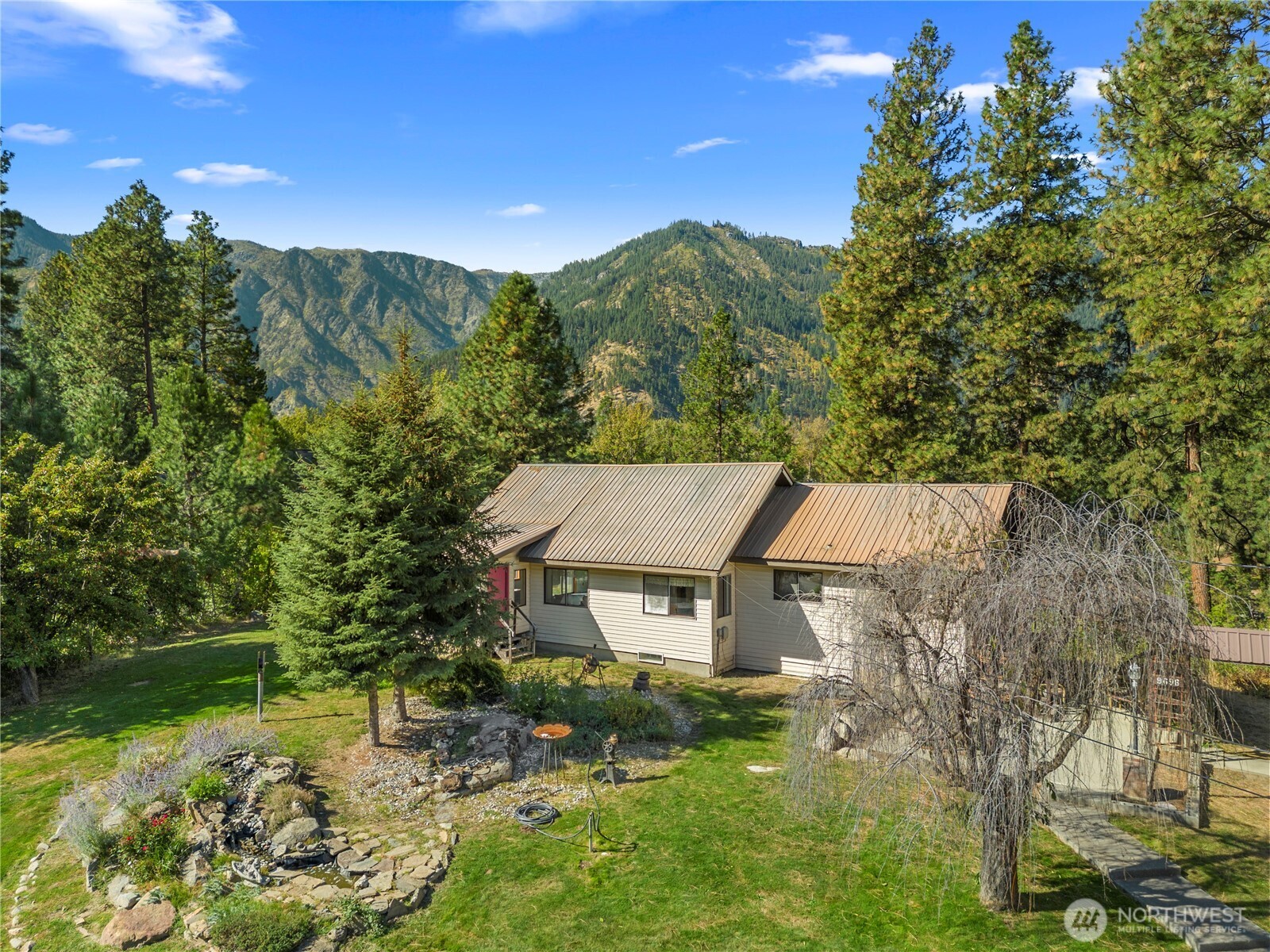 9696 E Leavenworth Road Property Photo 4