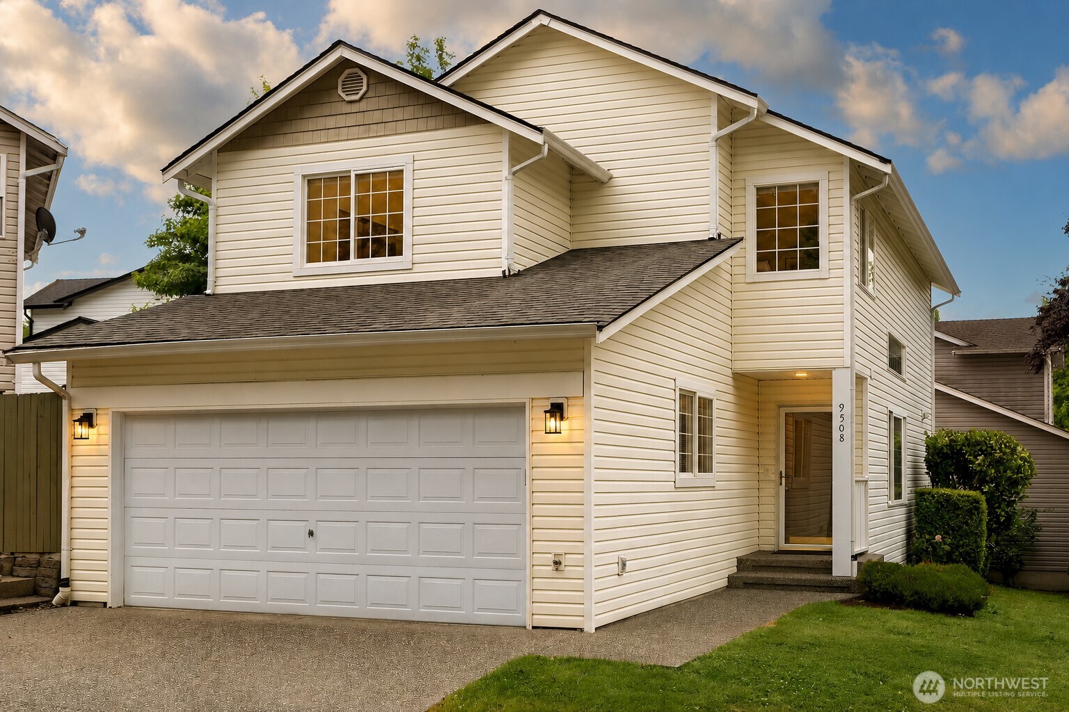 9508 17th Place Property Photo 4