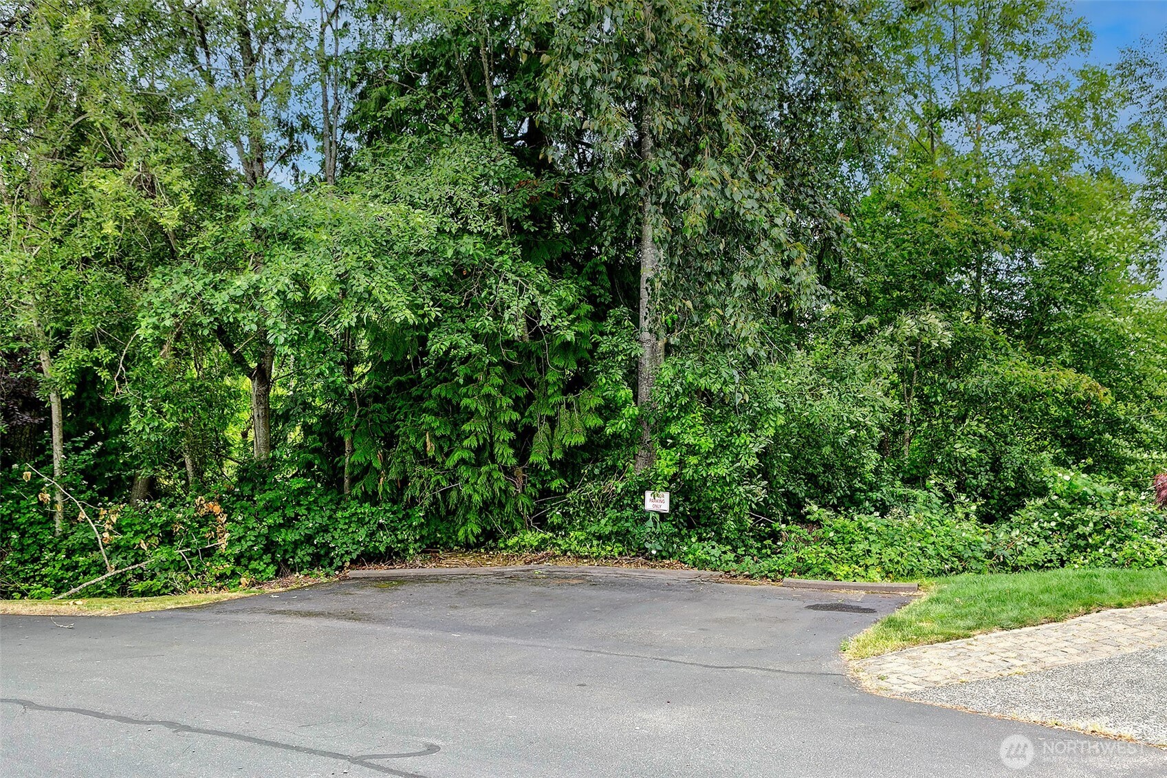 9508 17th Place Property Photo 28
