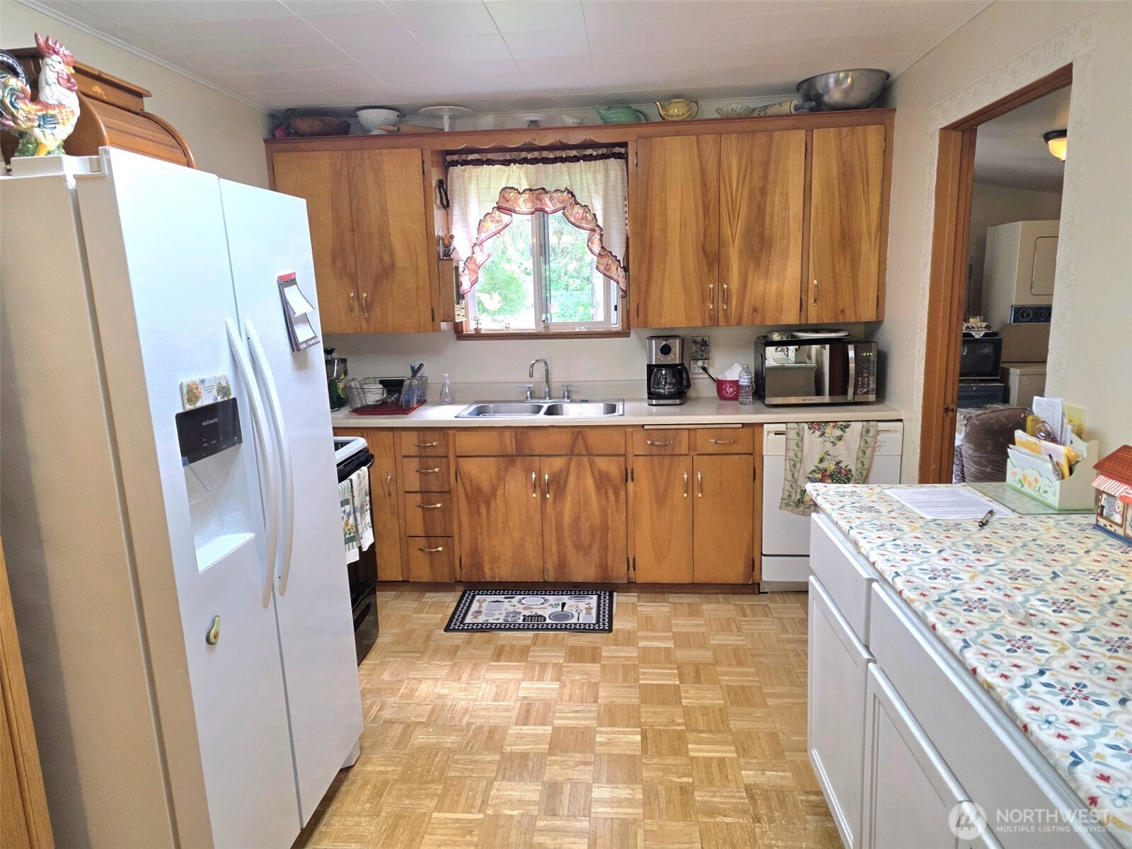 18704 Dynamite Drive Property Photo 8