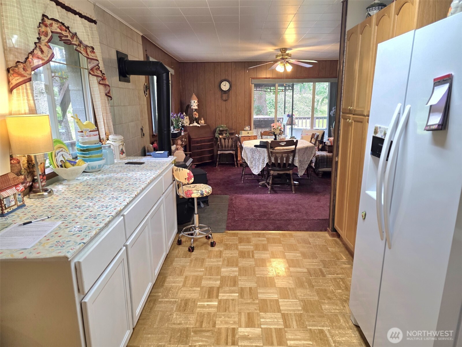 18704 Dynamite Drive Property Photo 9