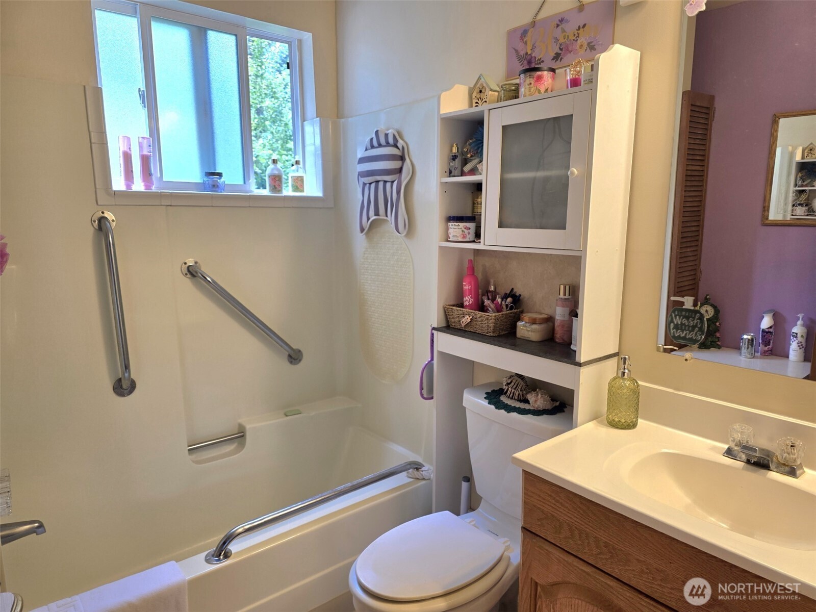 18704 Dynamite Drive Property Photo 12