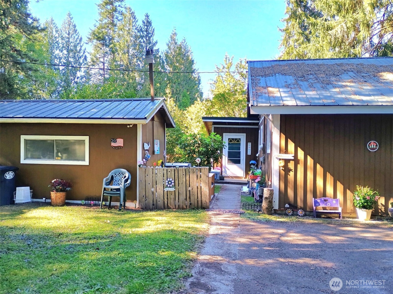 18704 Dynamite Drive Property Photo 15