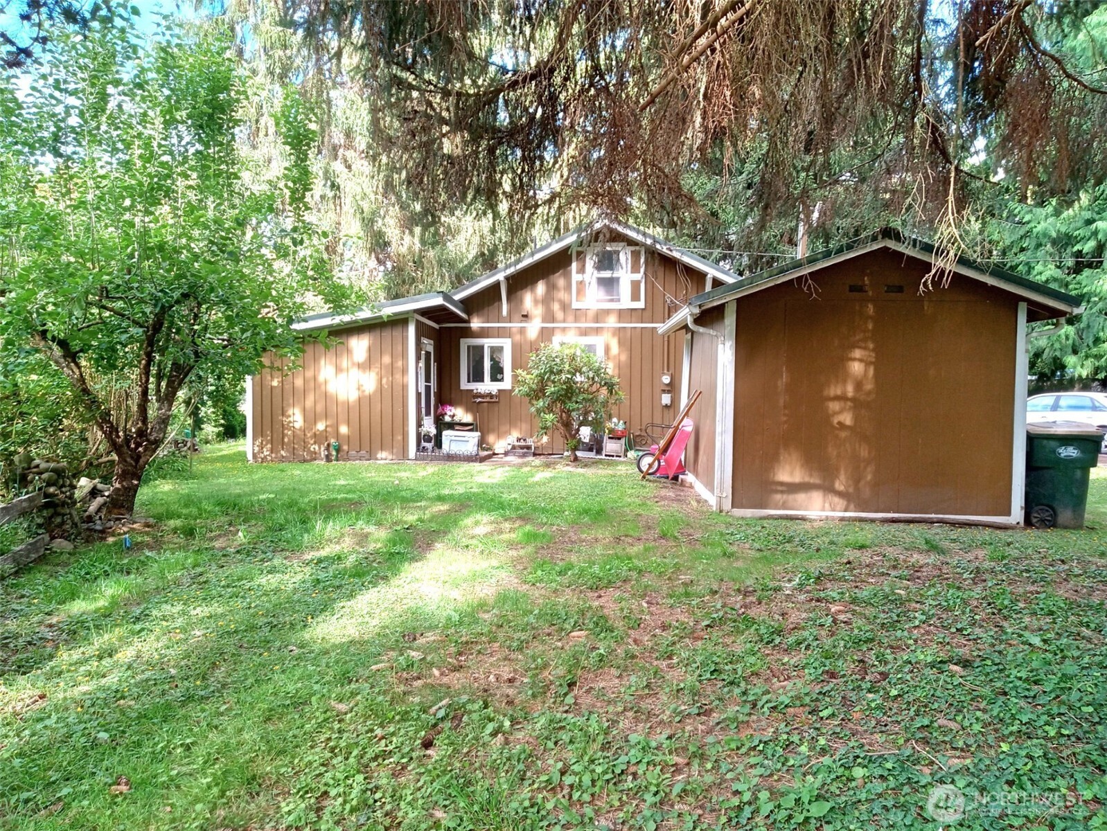 18704 Dynamite Drive Property Photo 17