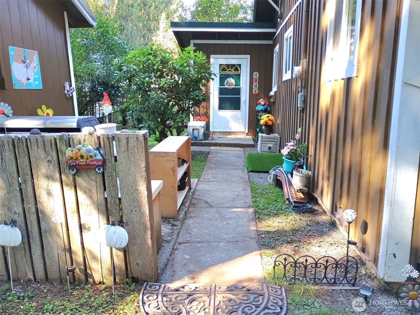 18704 Dynamite Drive Property Photo 19
