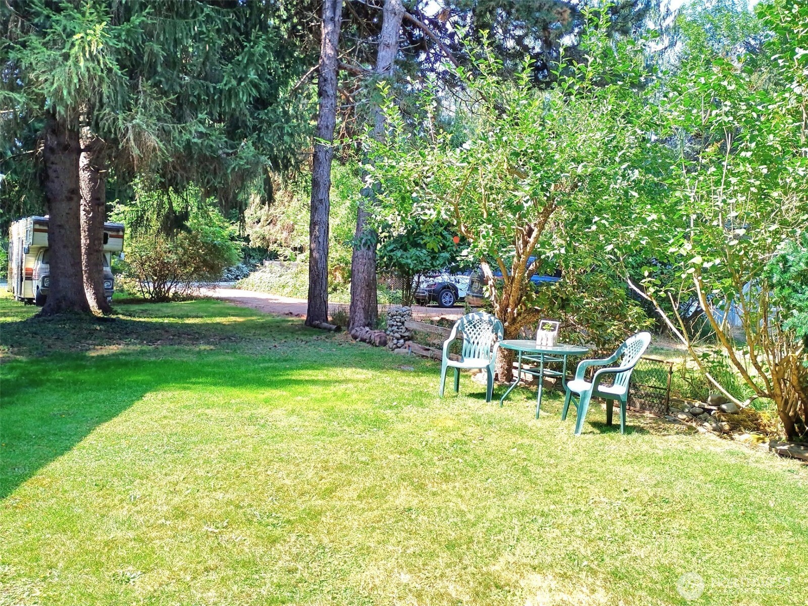 18704 Dynamite Drive Property Photo 23