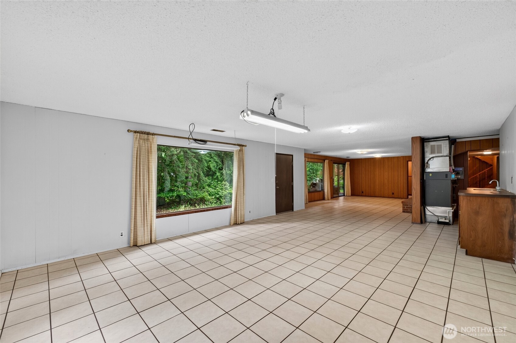 10511 Moller Drive Property Photo 18