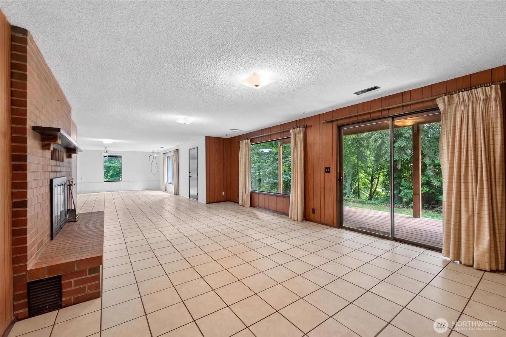 10511 Moller Drive Property Photo 21