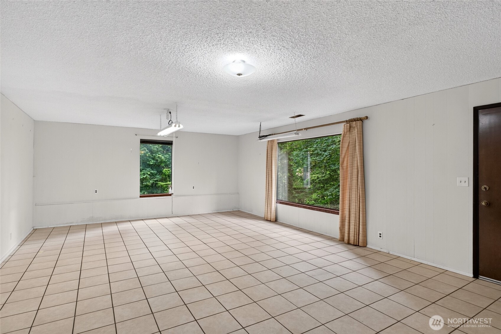 10511 Moller Drive Property Photo 24
