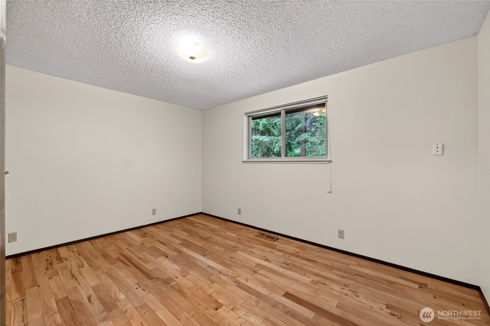 10511 Moller Drive Property Photo 32