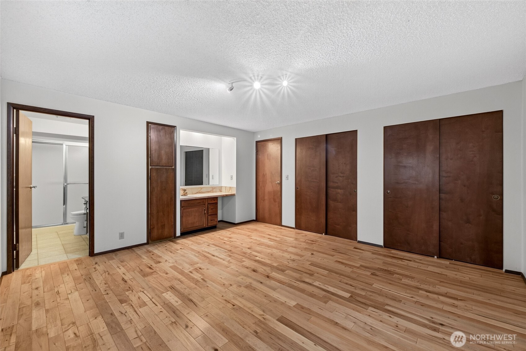 10511 Moller Drive Property Photo 35
