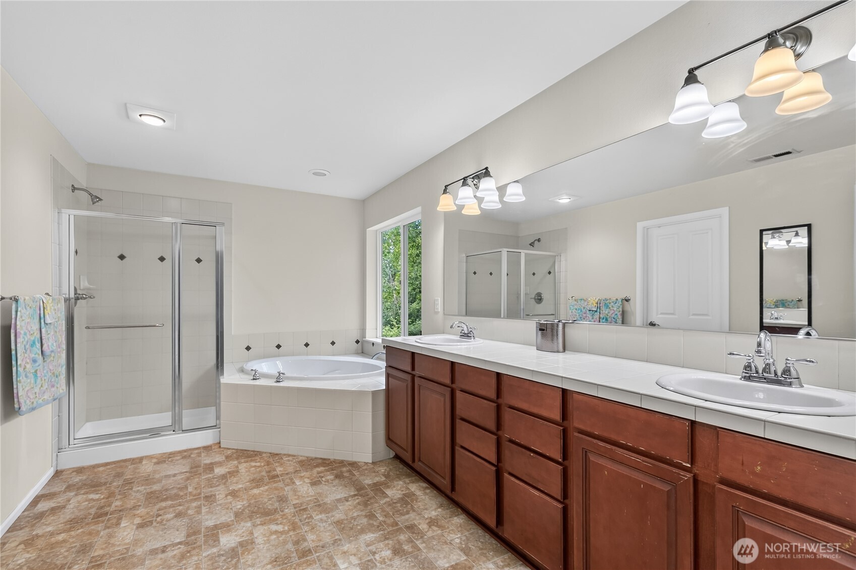 18214 29th Drive Property Photo 16