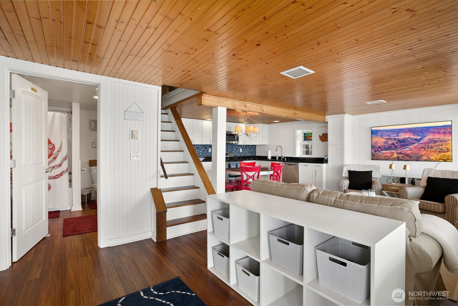 6829 Munter Lane Property Photo 10