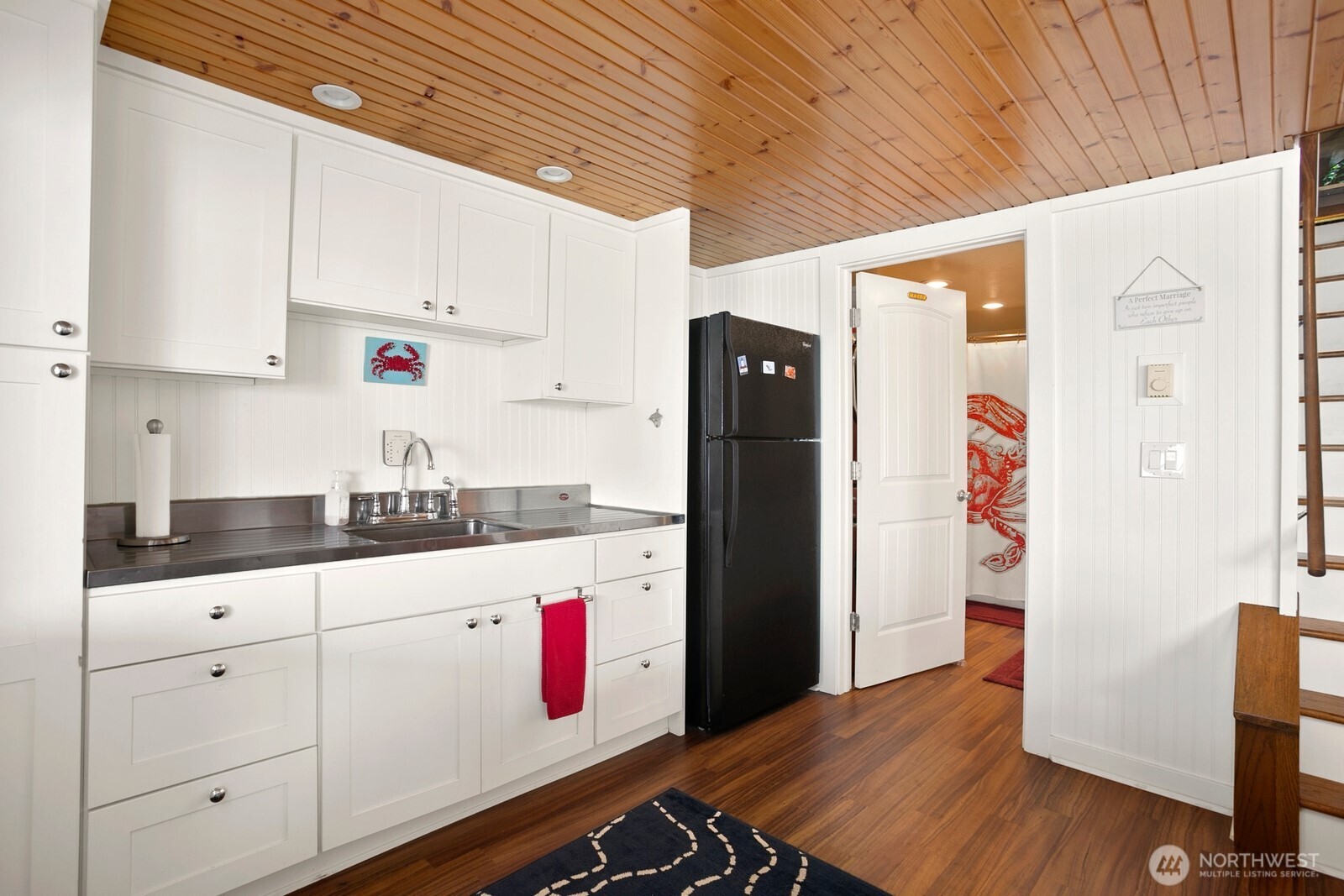 6829 Munter Lane Property Photo 14