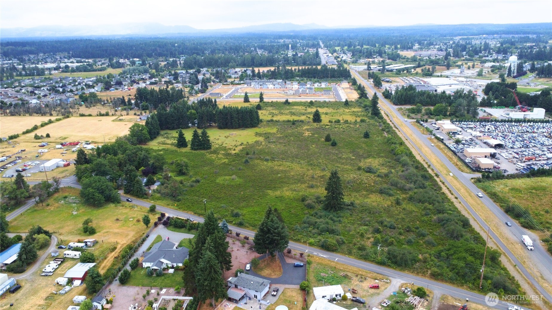 16643 Canal Road Property Photo 4