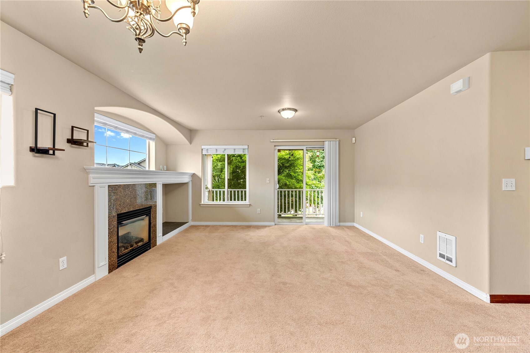 14611 50th Avenue M201 Property Photo 5