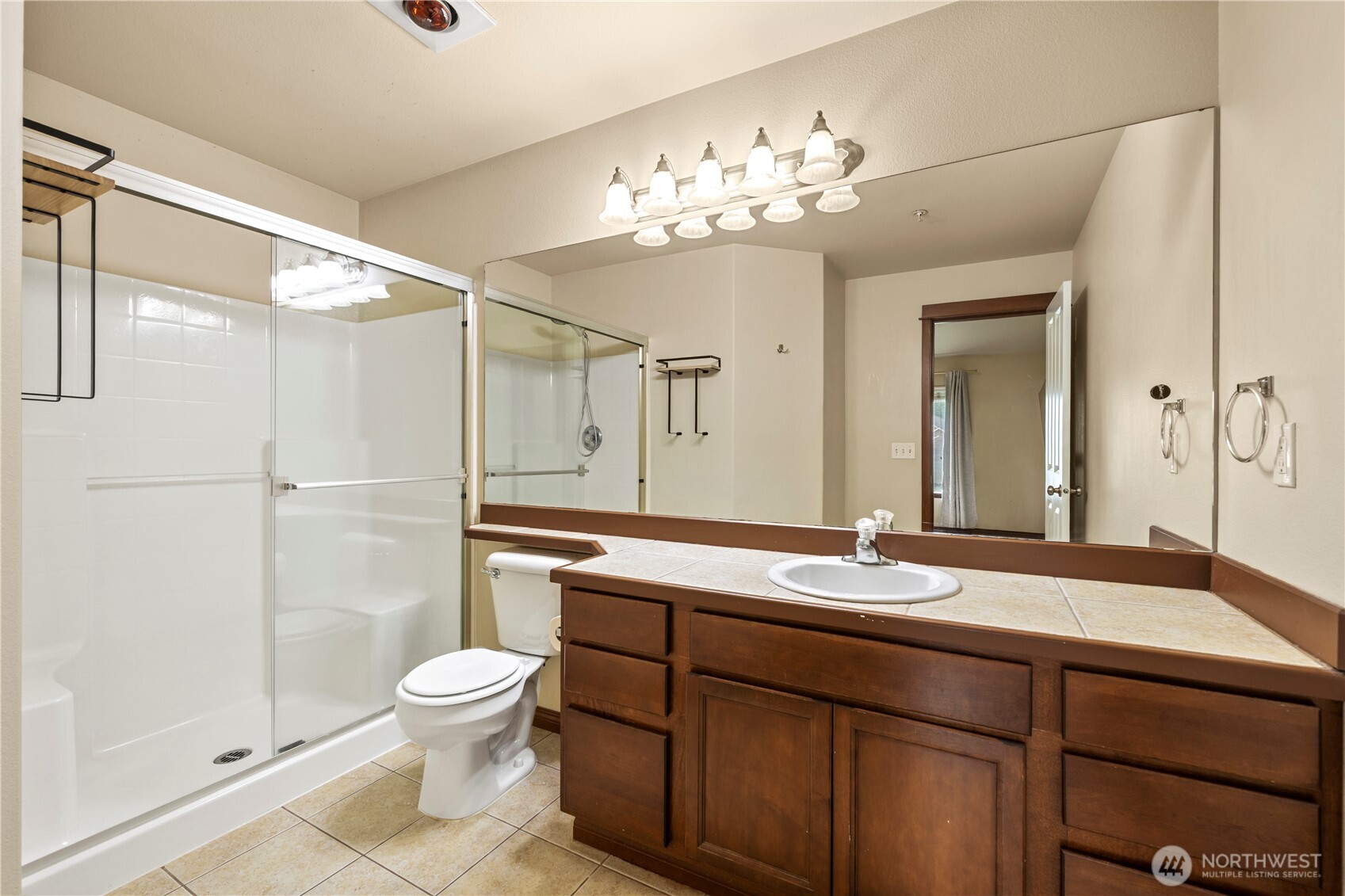 14611 50th Avenue M201 Property Photo 17