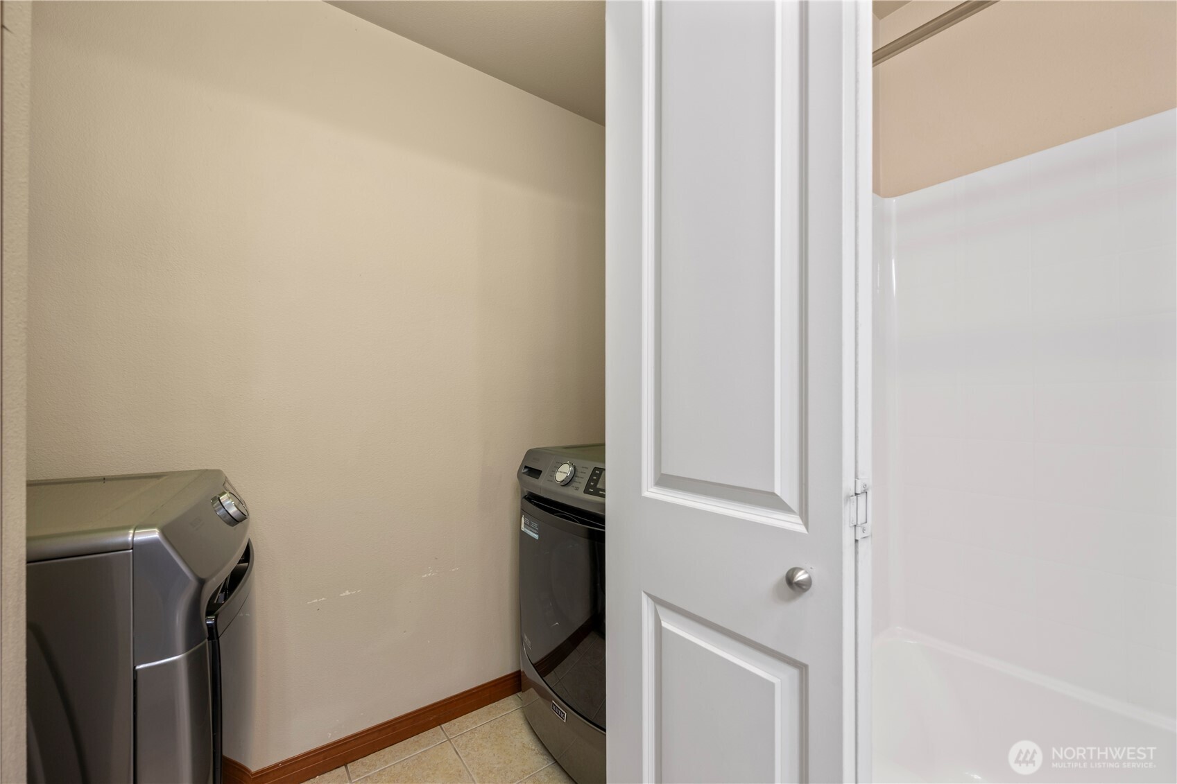 14611 50th Avenue M201 Property Photo 22