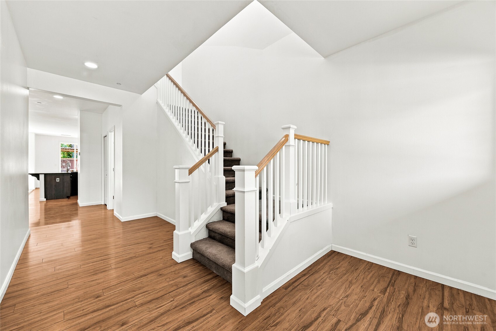 20205 78th Street Ct Property Photo 2