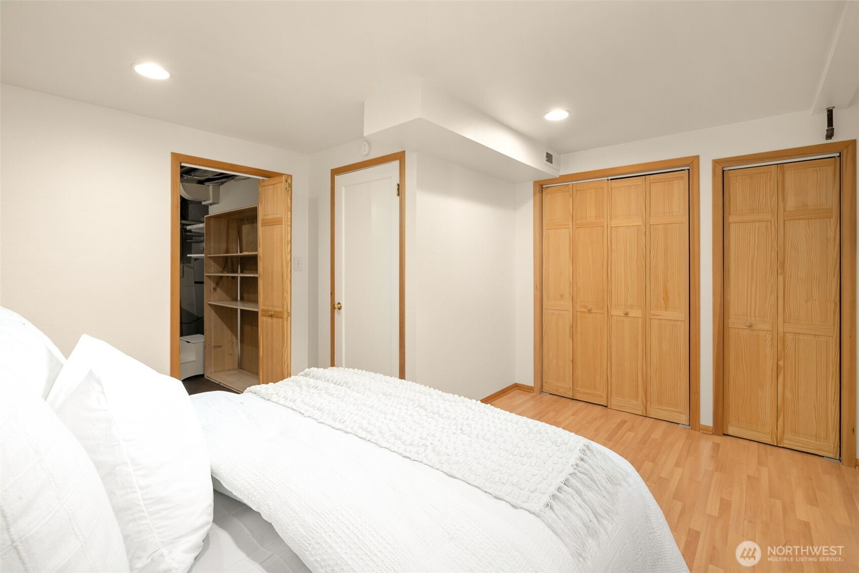 4333 32nd Avenue Property Photo 18