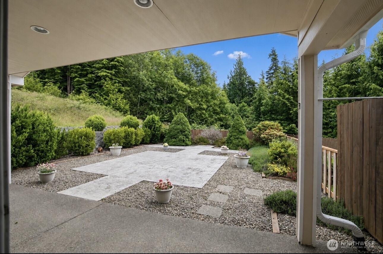 212 Brant Lane Property Photo 36