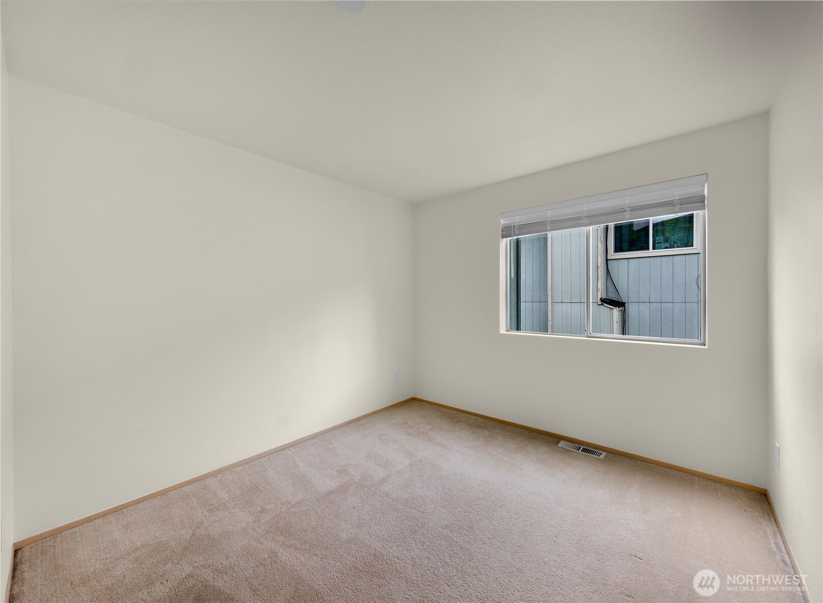 7015 76th Drive Property Photo 28