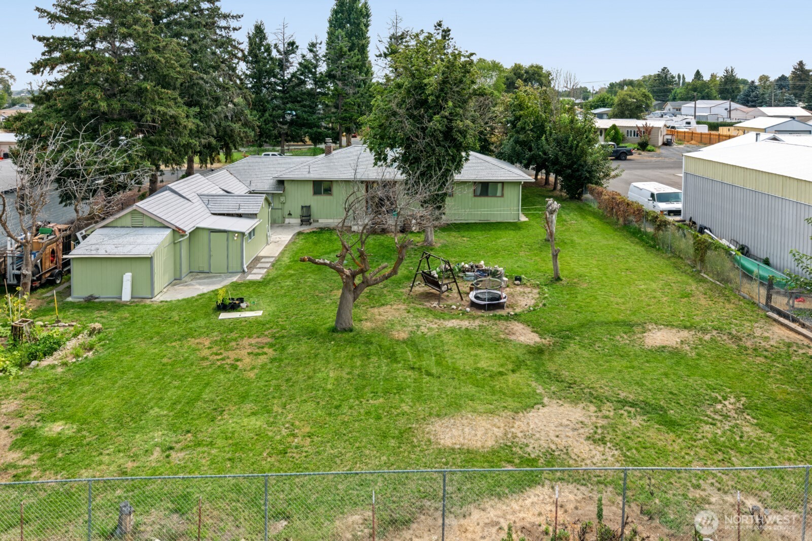 156 Warden Avenue Property Photo 7