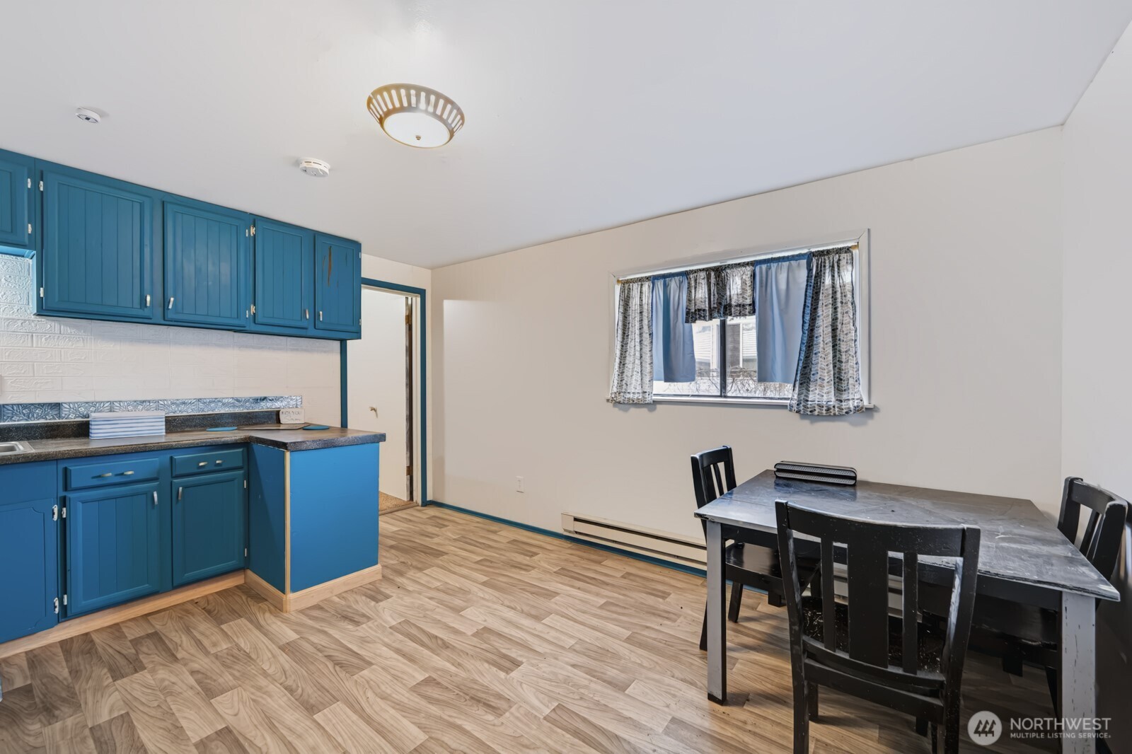 156 Warden Avenue Property Photo 17